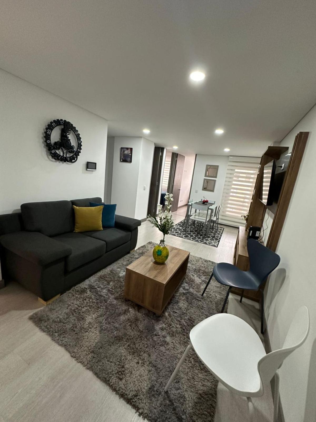 Magnifico Y Confortable Amoblado Apartment Bogota